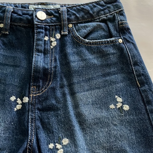 Ban Jara Embroidered Daisies Cut Off High Rise Shorts Size 1/24 - Picture 11 of 16